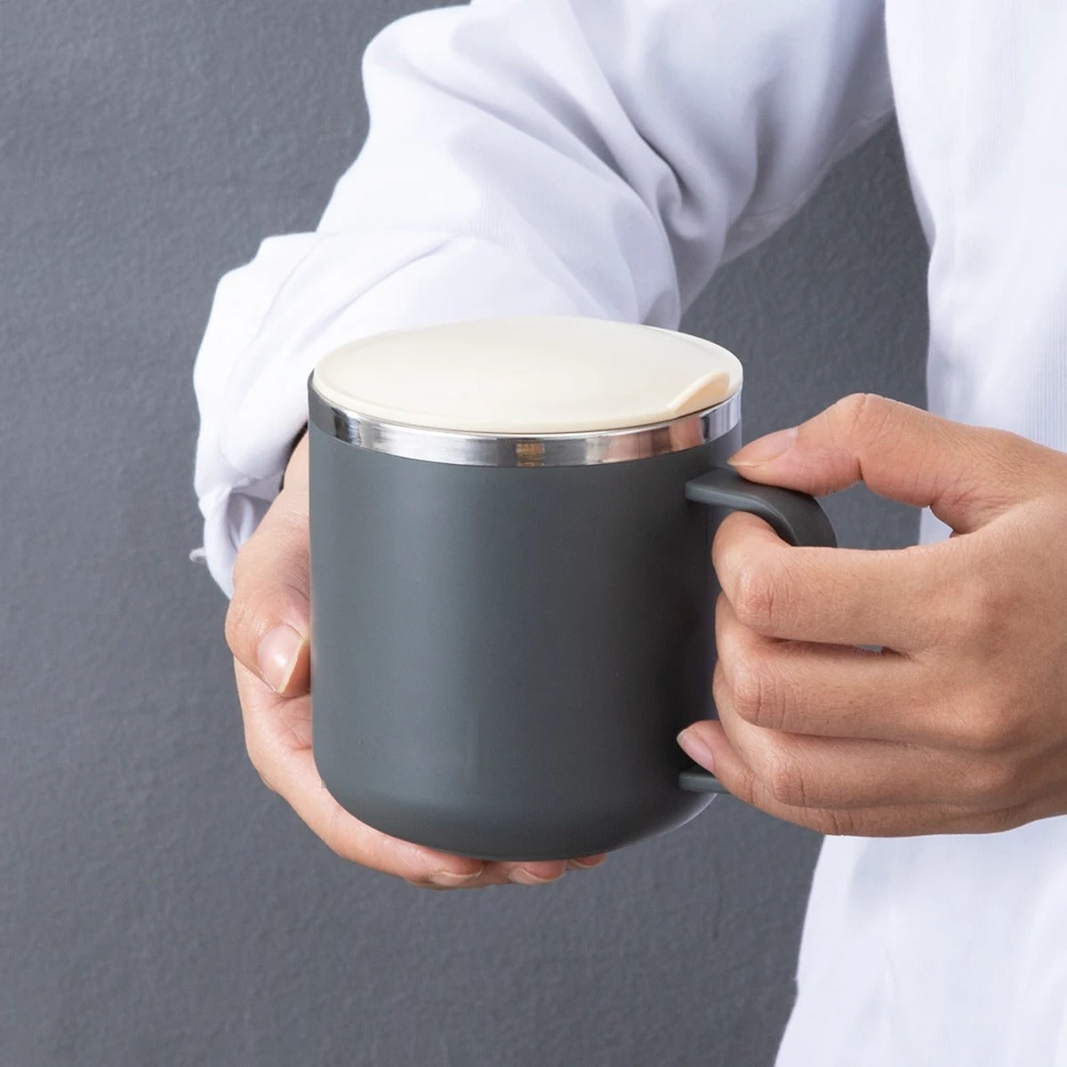 Taza térmica de acero 400 ml con tapa